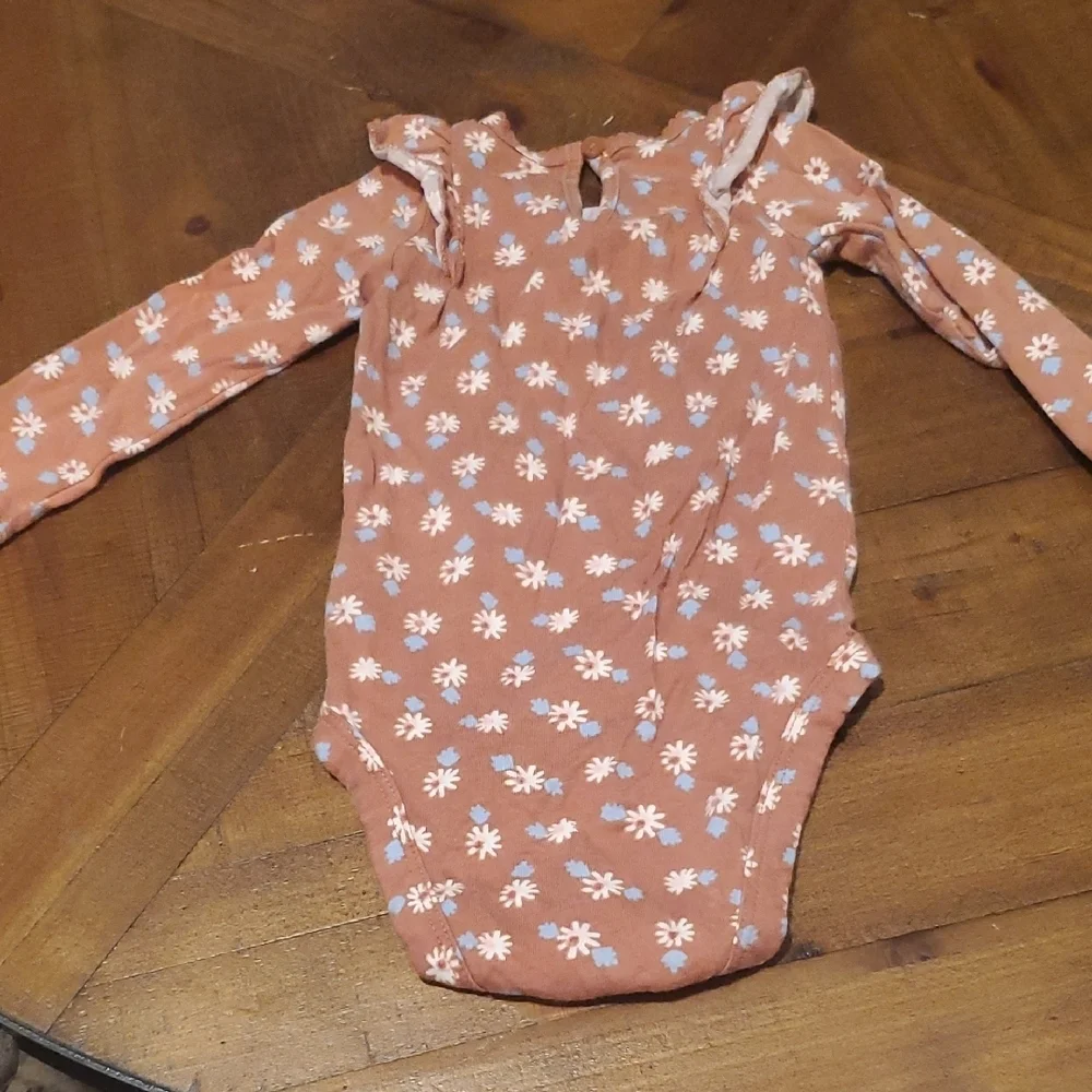 🐻 Carter's Orange Floral Long Sleeve Bodysuit